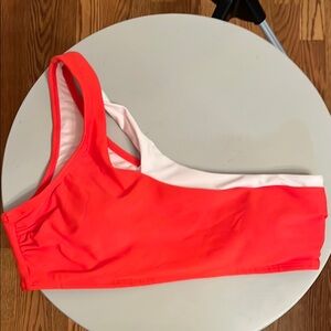 NWT Cupshe Red and White Asymmetrical Bikini Top